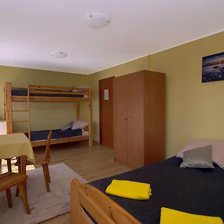 Dom Goscinny Joker Homestay *